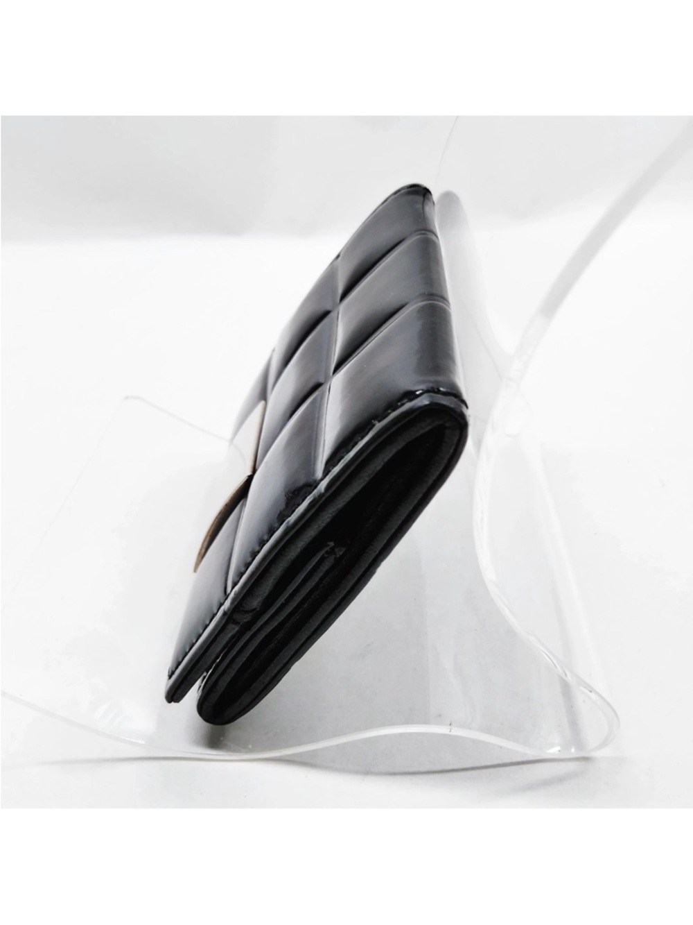 CHANEL Black Quilted Patent Leather Small Coin Case - Picture 3 of 9